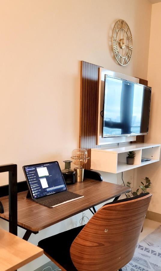 Luxe Bonifacio Global City Taguig Uptown Condo Hotel 1 Bedroom Suite Zewnętrze zdjęcie