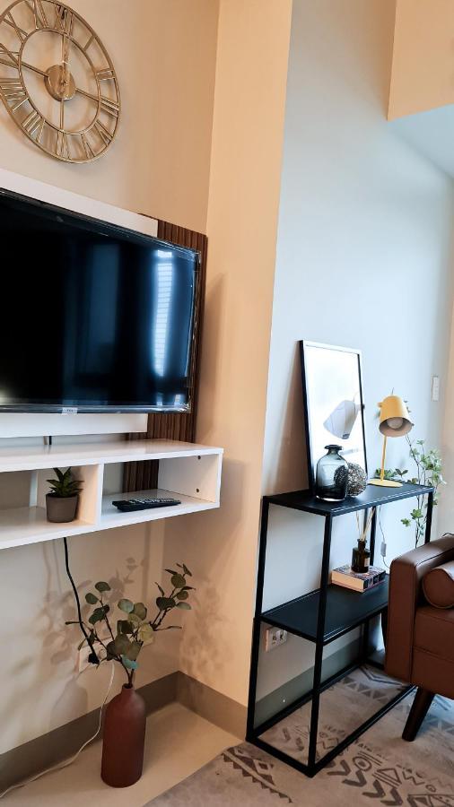Luxe Bonifacio Global City Taguig Uptown Condo Hotel 1 Bedroom Suite Zewnętrze zdjęcie